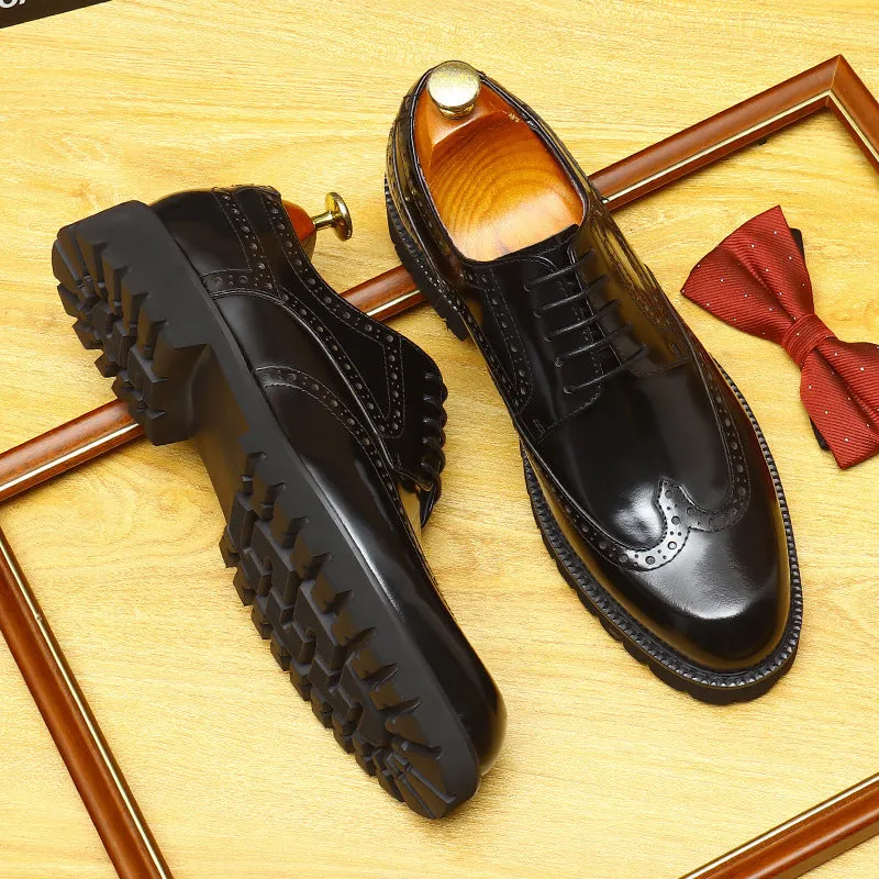 2025 Douyin hot-selling thick-soled heightening round-head leather shoes for men's genuine leather soft leather Brock engraved glossy patent leather single shoes for men