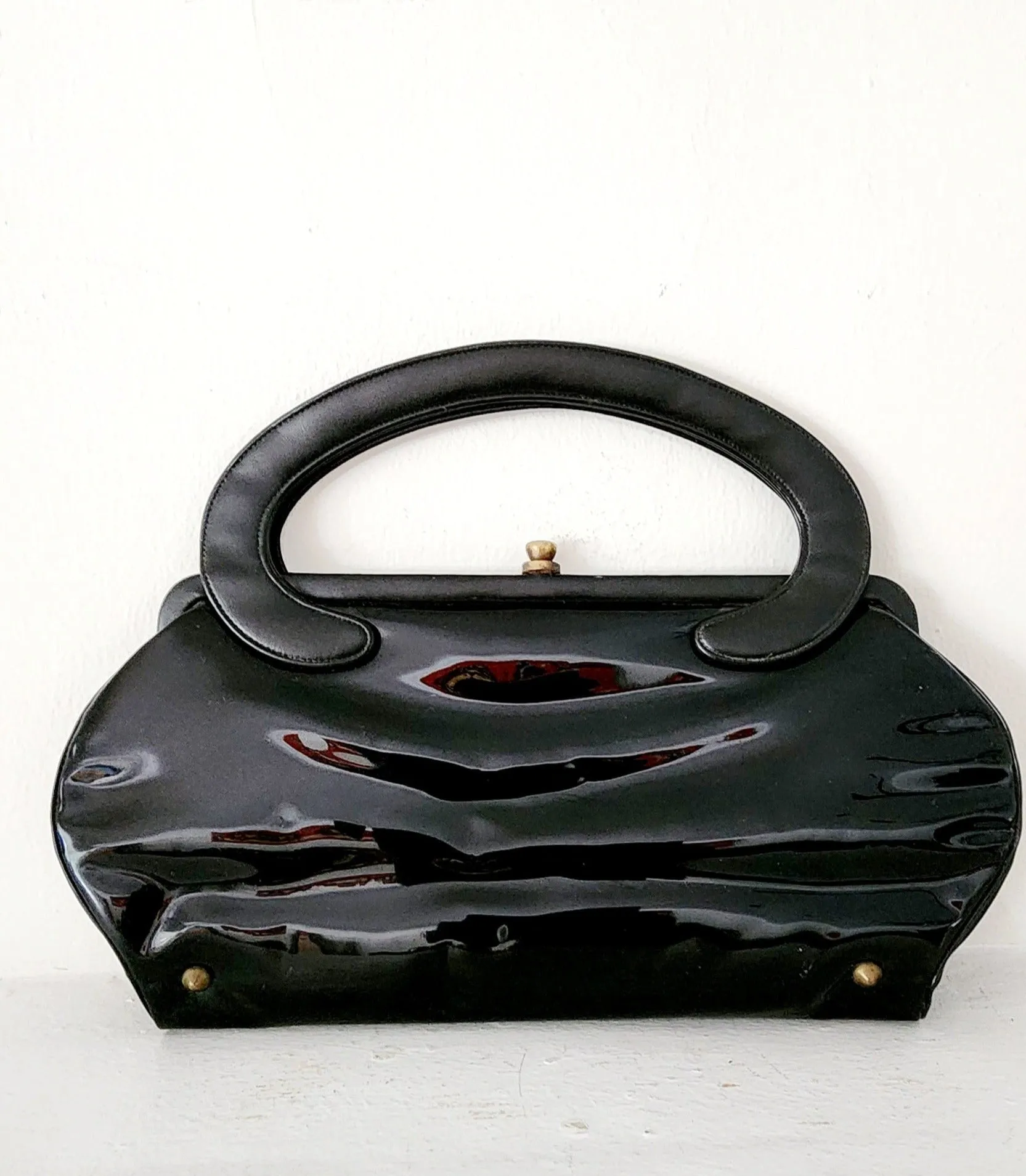 60s Black Bag Patent Leather Curved Handle