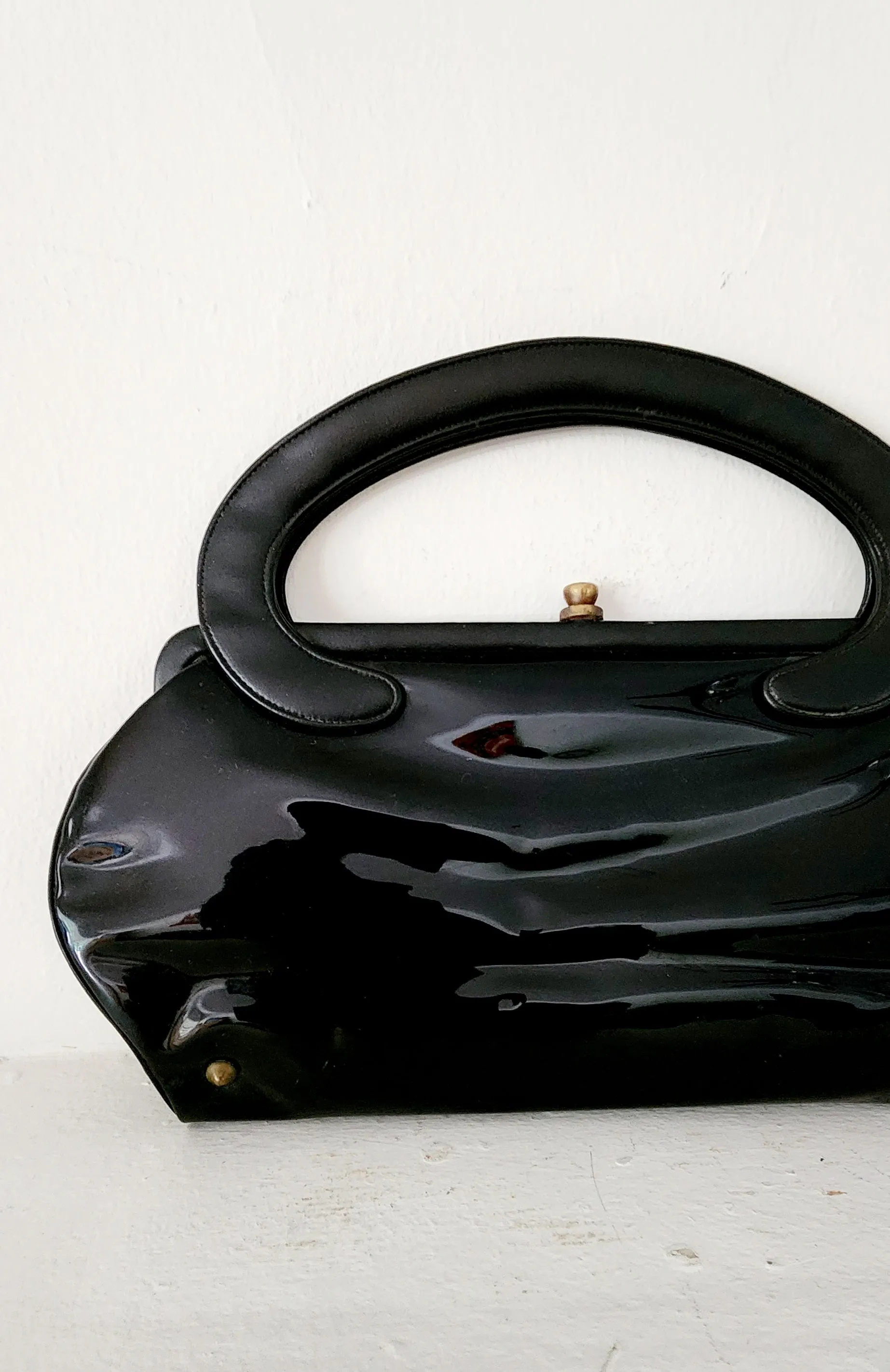 60s Black Bag Patent Leather Curved Handle