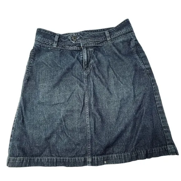 AG Adriano Goldschmied Peony Denim Skirt. Size 29.