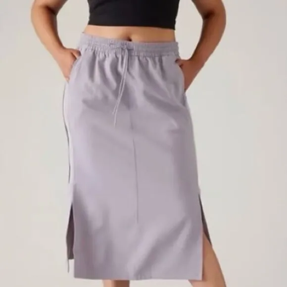 ATHLETA Stride Double Slit Quick Dry Athletic Drawstring Travel Midi Skirt