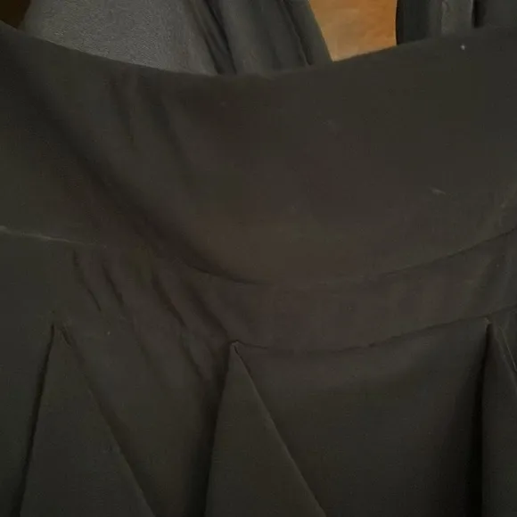 BETSY &amp; ADAM Solid Black Halter Ruffled Detail Formal Dress, Size 4, NWT.