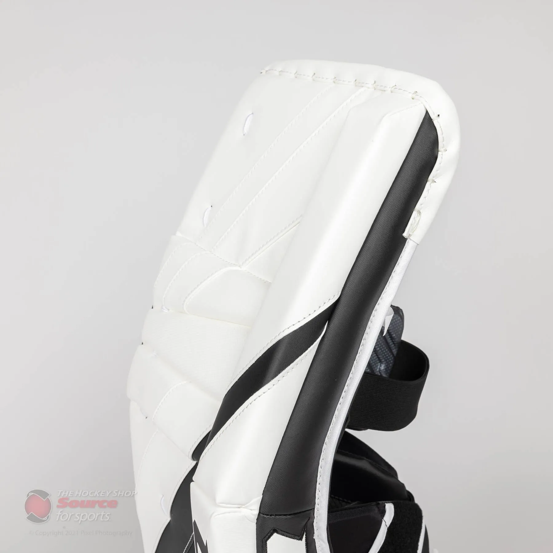 CCM Extreme Flex E5.9 Intermediate Goalie Leg Pads - Source Exclusive
