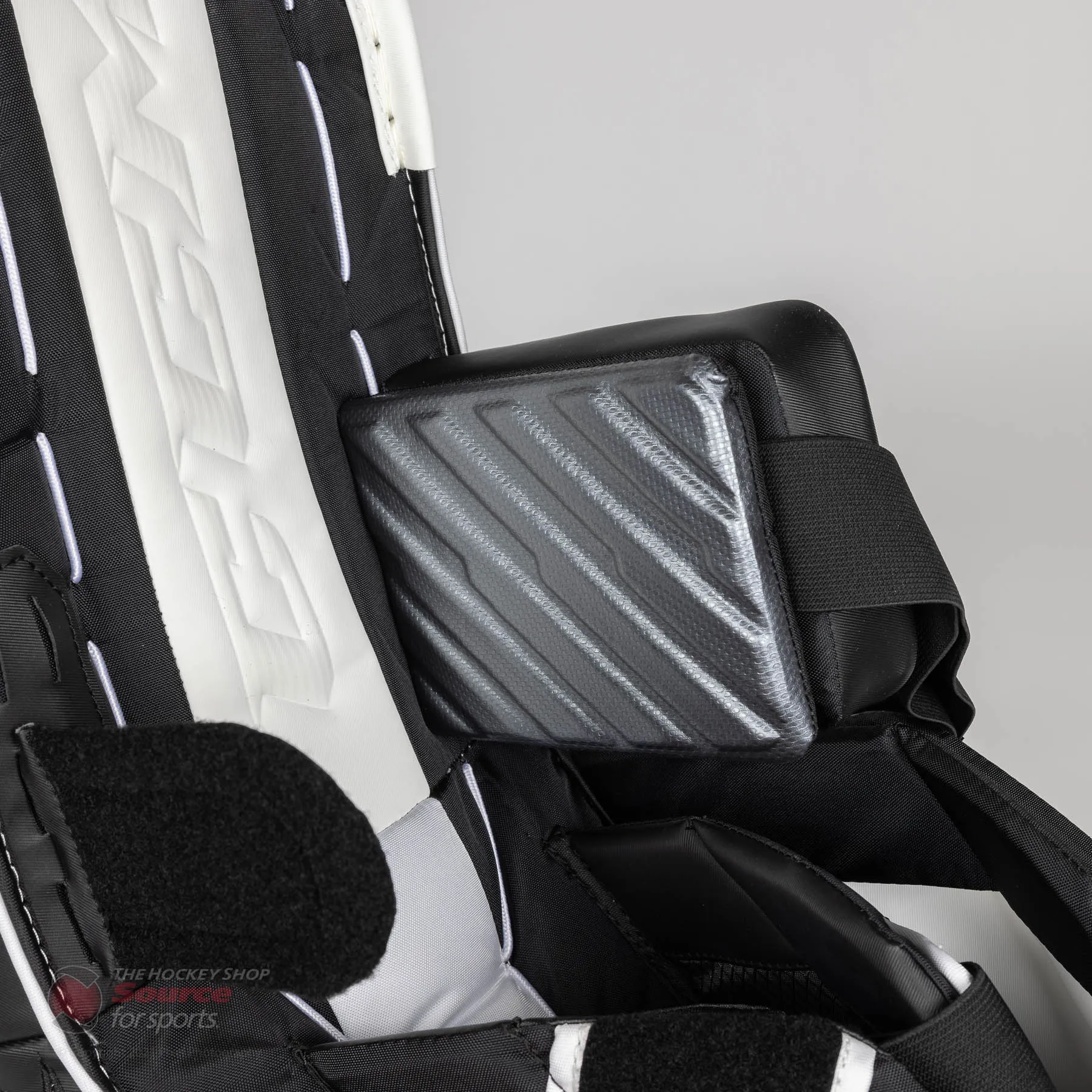 CCM Extreme Flex E5.9 Intermediate Goalie Leg Pads - Source Exclusive