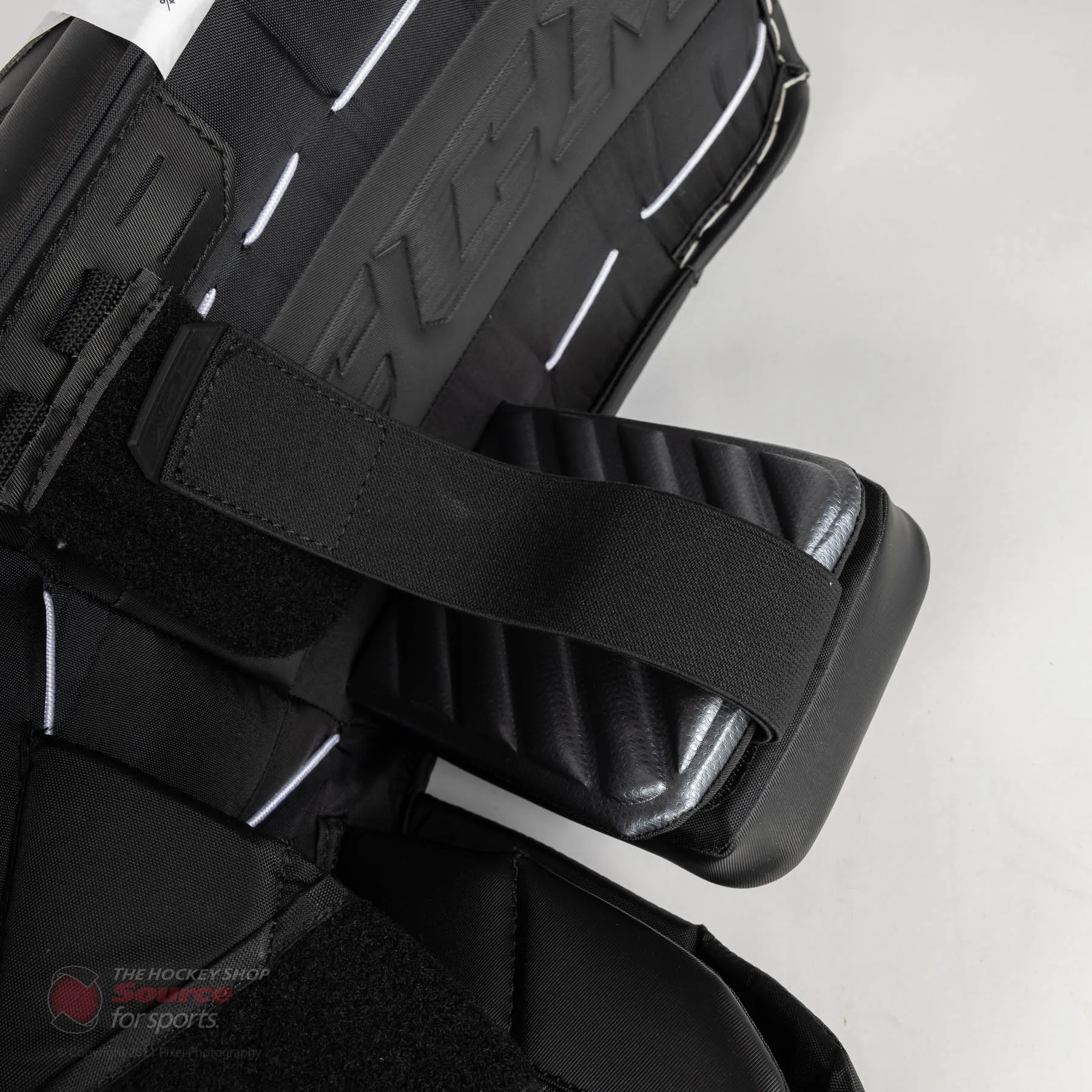 CCM Extreme Flex E5.9 Senior Goalie Leg Pads - Source Exclusive