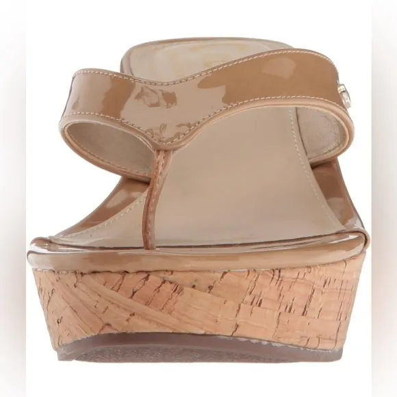 Circus by Sam Edelman Raquel Slide Wedge Sandal in Almond. Side 8.5. EUC