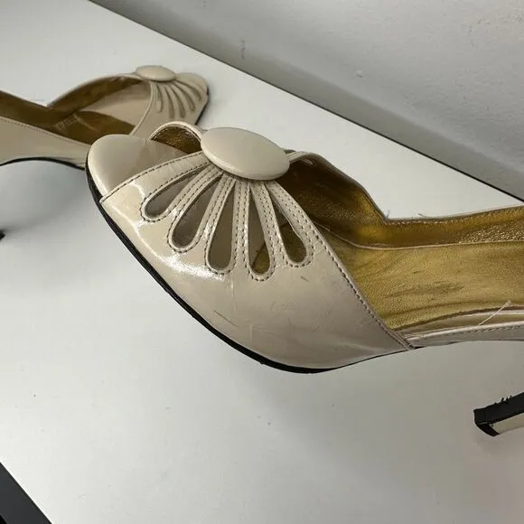 Claudia Ciuti Nude Cream Patent Leather Open Toe Heels Center Button Cut Outs 8