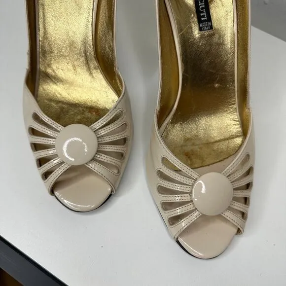 Claudia Ciuti Nude Cream Patent Leather Open Toe Heels Center Button Cut Outs 8