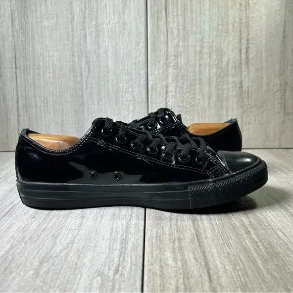 Converse Chuck Taylor All Star Low Black Patent Leather Sneaker Mens Size 8.5