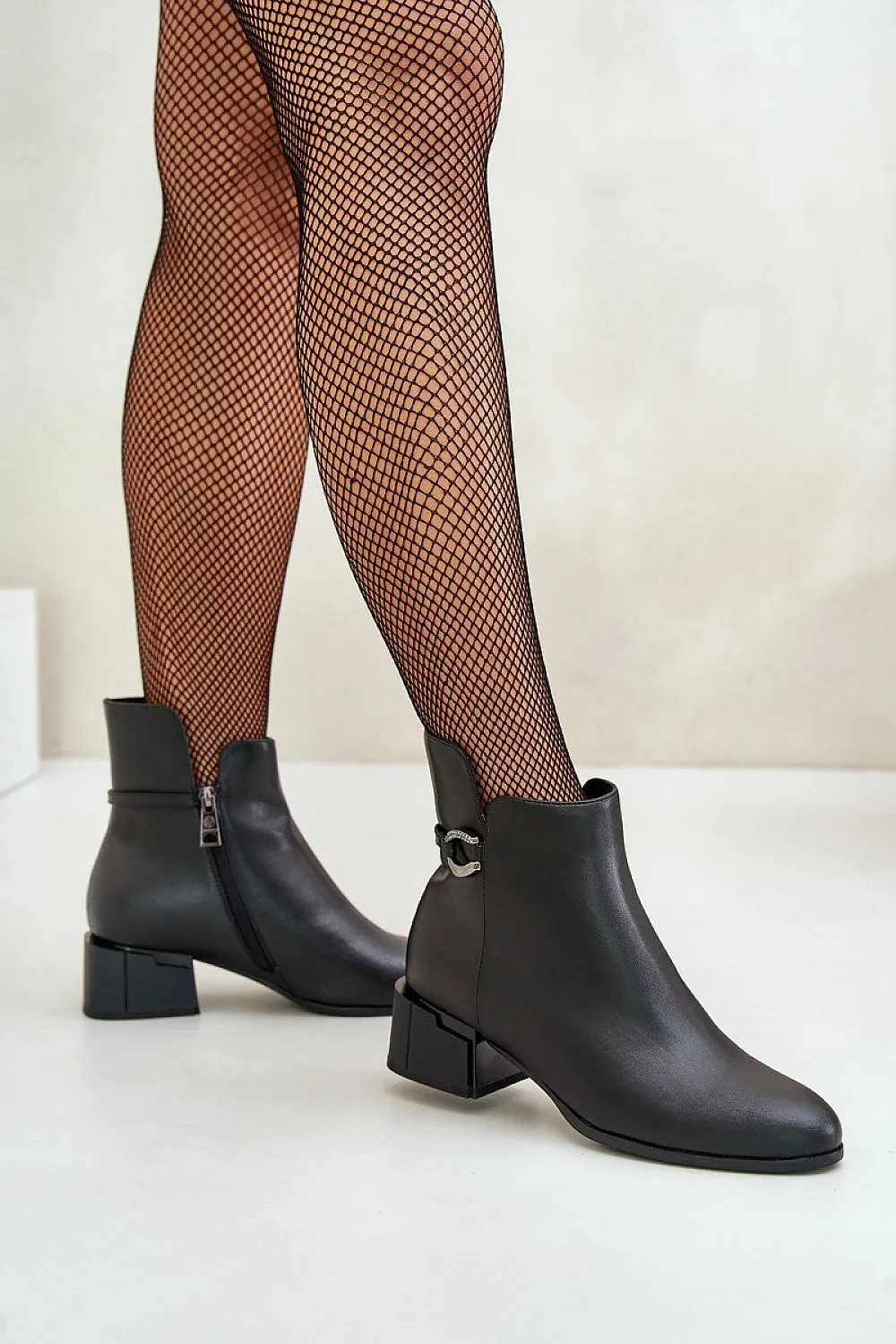 Heel boots