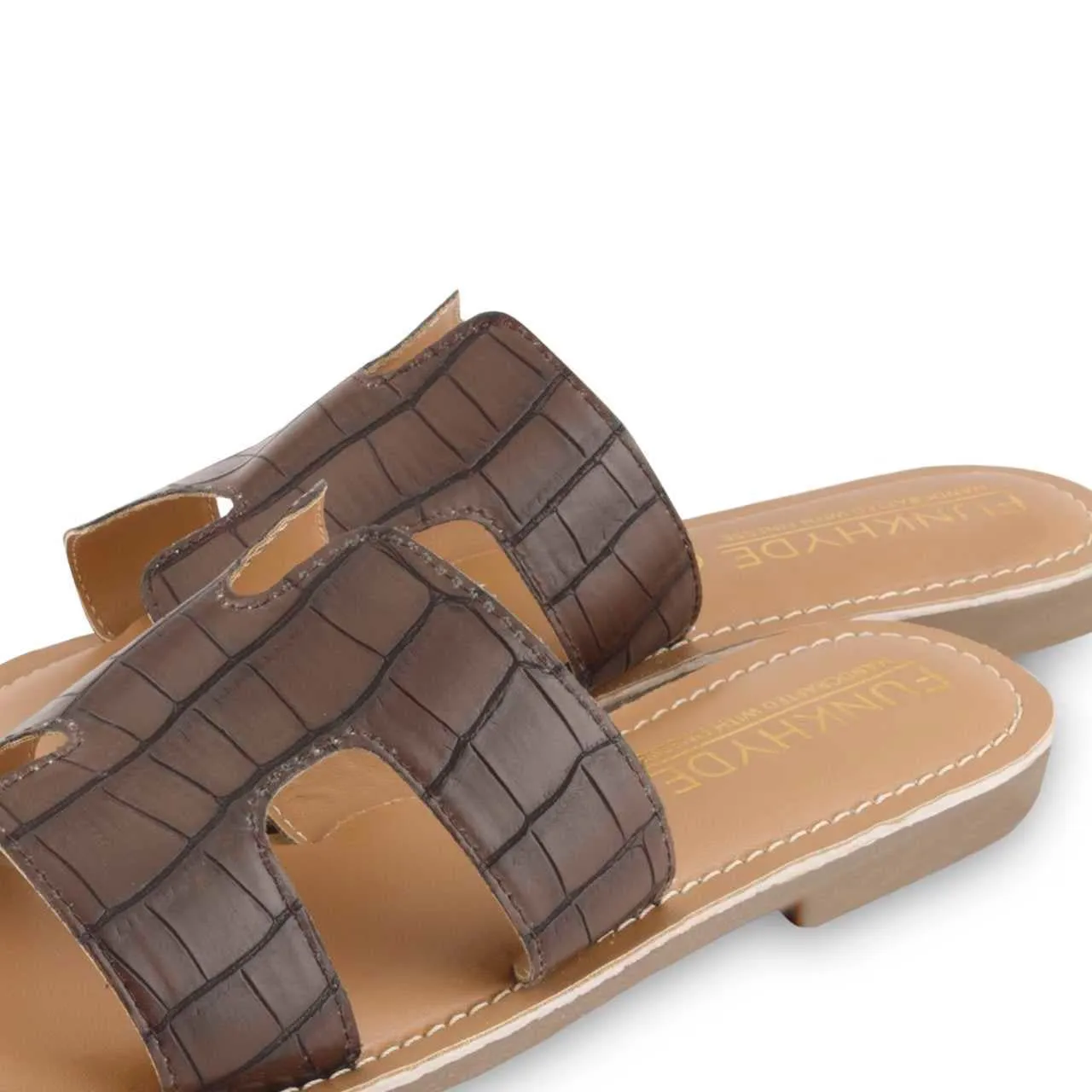 Mayna Brown Textured Slipons