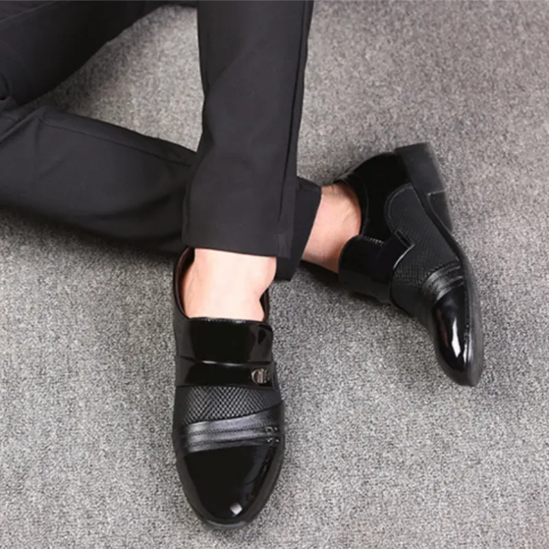 Men's Classic Non-Slip PU Leather Dress Shoes（50% OFF）