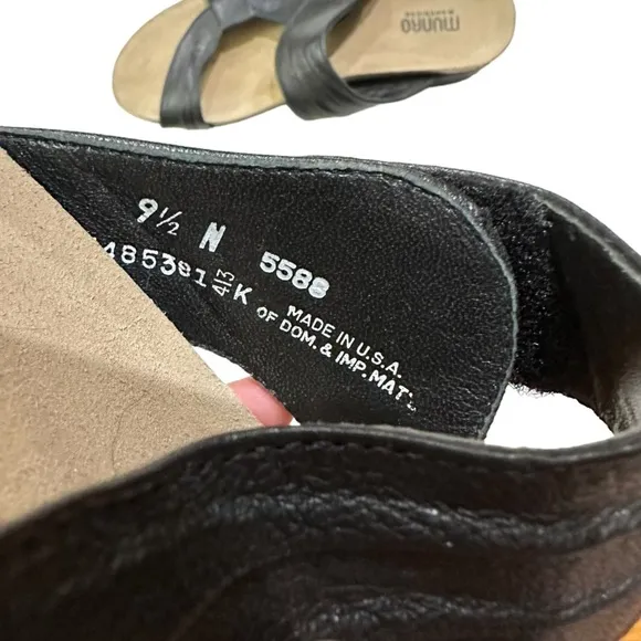 Munro Black Leather Libra Slide Sandal Cork Footbed 9.5N