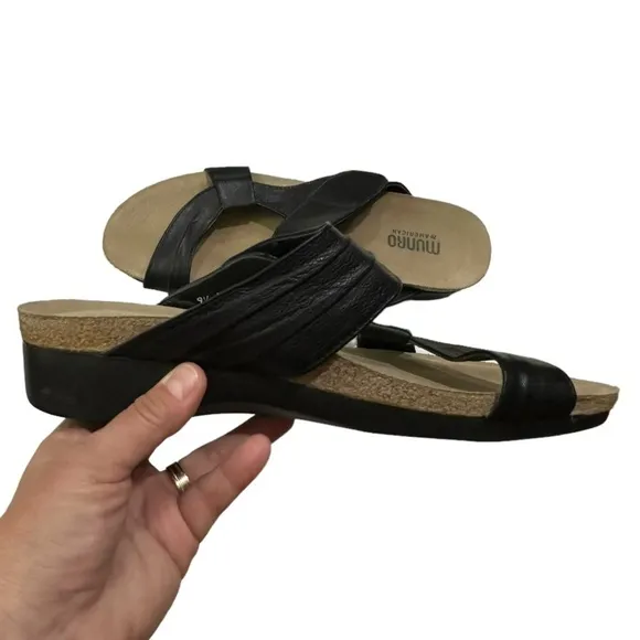Munro Black Leather Libra Slide Sandal Cork Footbed 9.5N