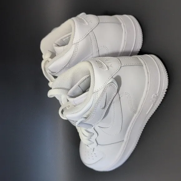 NIKE Air Force 1 Mid LE Boys' Grade School 6Y