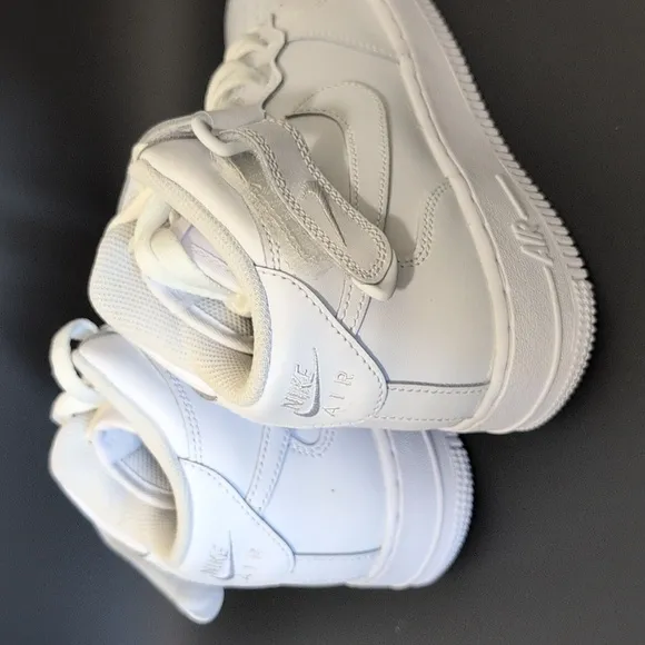 NIKE Air Force 1 Mid LE Boys' Grade School 6Y