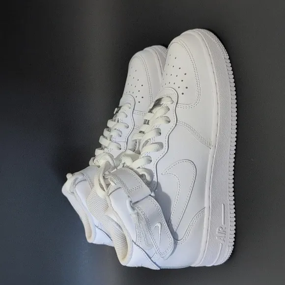 NIKE Air Force 1 Mid LE Boys' Grade School 6Y