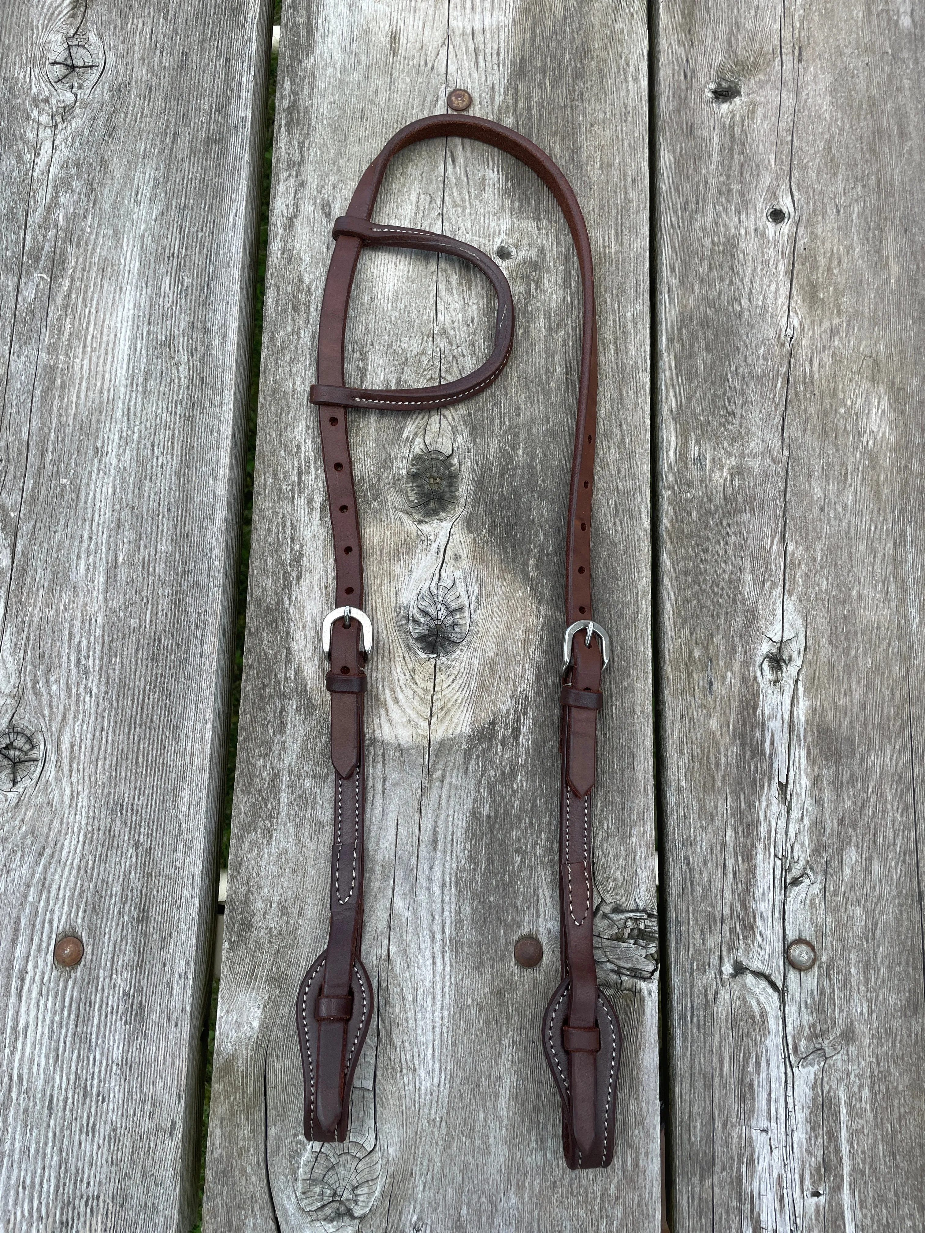 Oiled leather one ear headstall with quick change bit loops