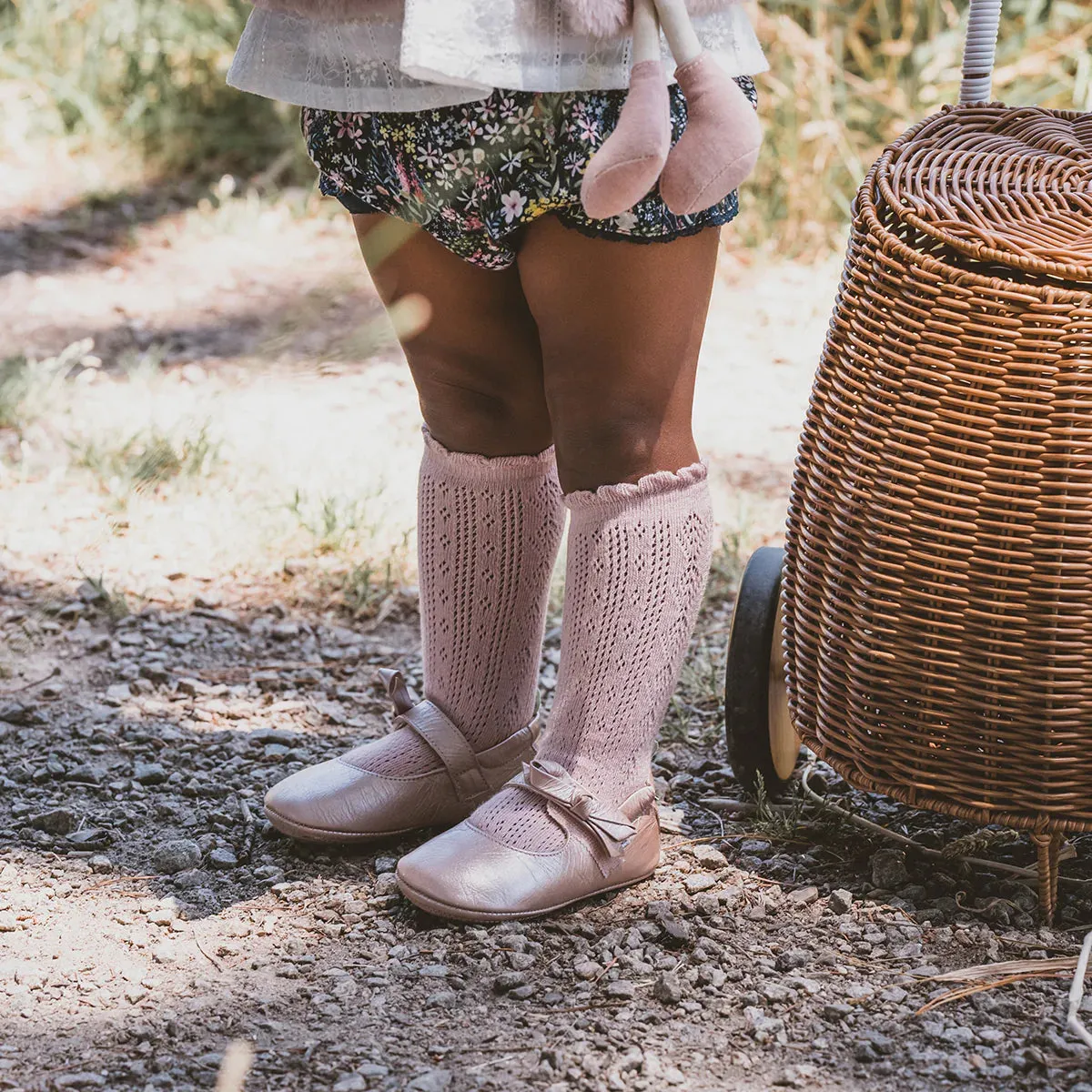POINTELLE KNEE HIGH SOCKS - 3 COLOURS