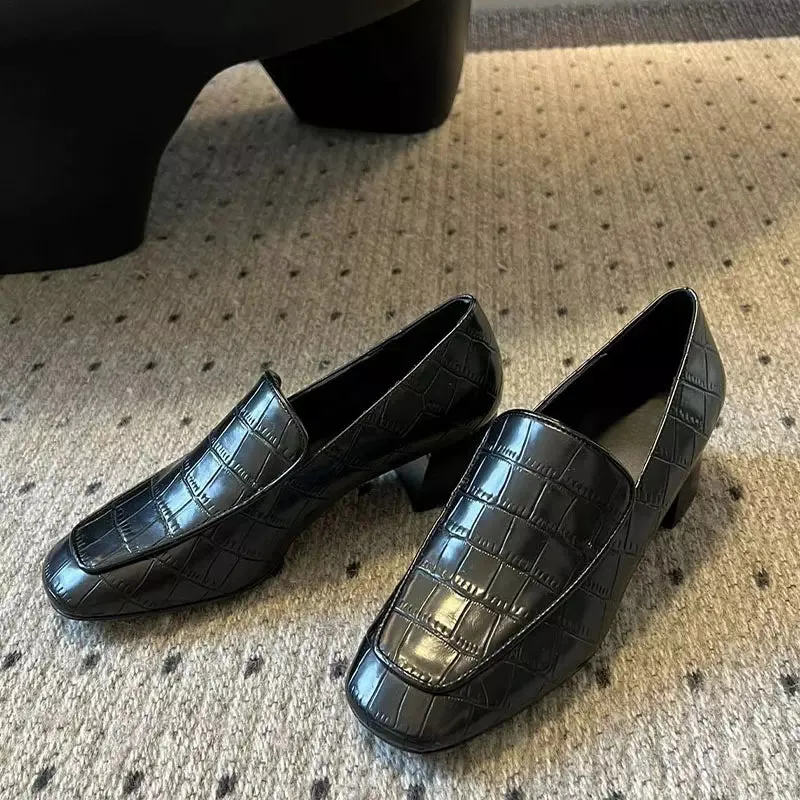 Shoes crocodile leather for women