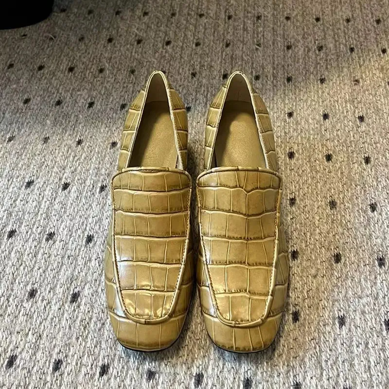 Shoes crocodile leather for women
