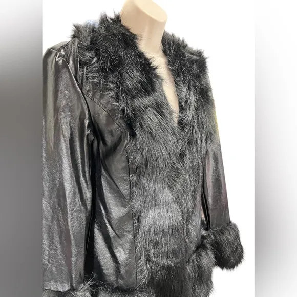 Size Small…….Gorgeous Black Faux Leather‎ &amp; Faux Fur Jacket.  New……..Widow