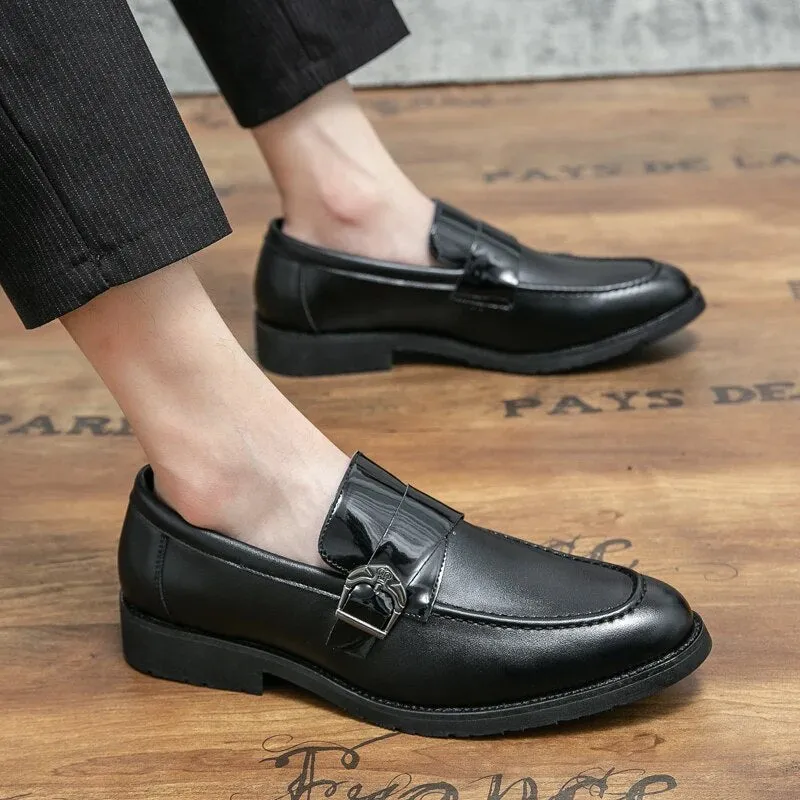 Stylish and Durable Men Patent Leather Brogues Shoes
