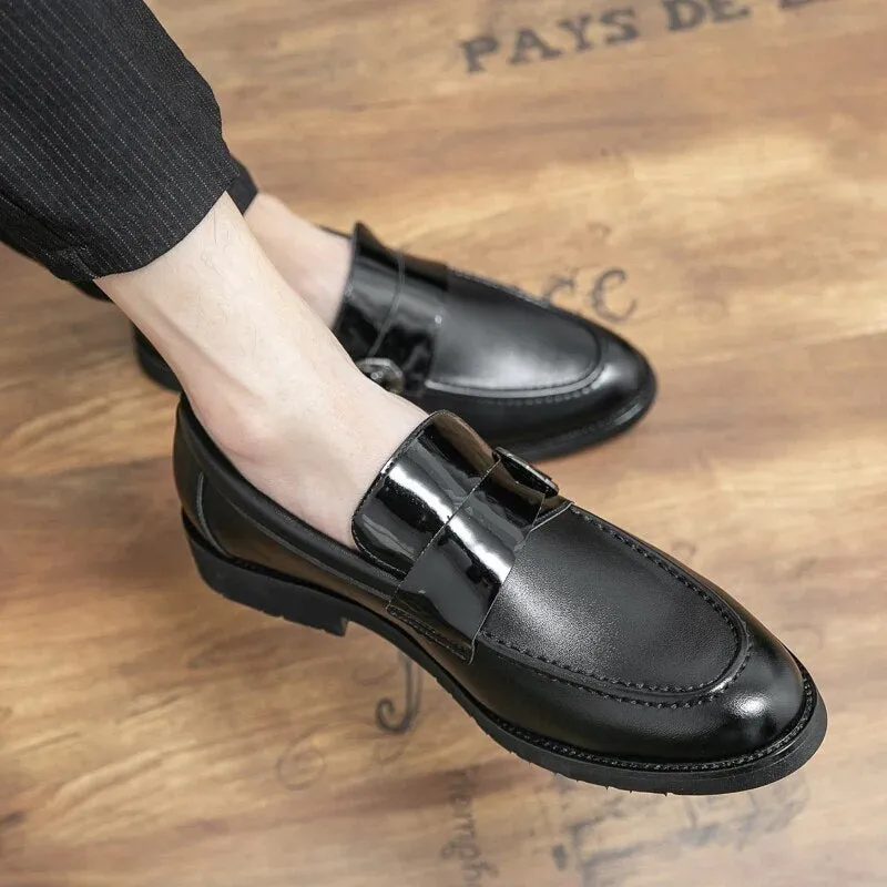 Stylish and Durable Men Patent Leather Brogues Shoes