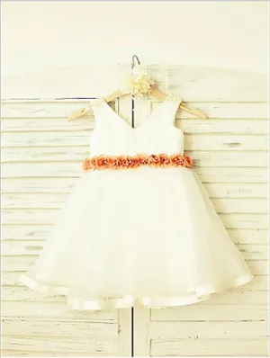 Tulle Princess V-neck Sleeveless Flower Girl Dresses Tea Length Dress With Hand-made Flower