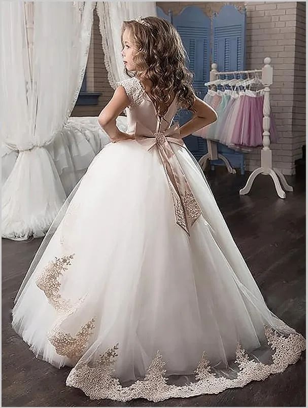 Tulle Scoop Sleeveless Flower Girl Dresses Floor Length Ball Gown With Applique