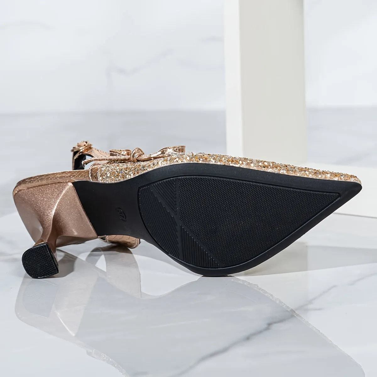 VougeVamp Elegant Golden Stiletto Pumps – Pointed Toe Dress Shoes with Rhinestone Chain Detail