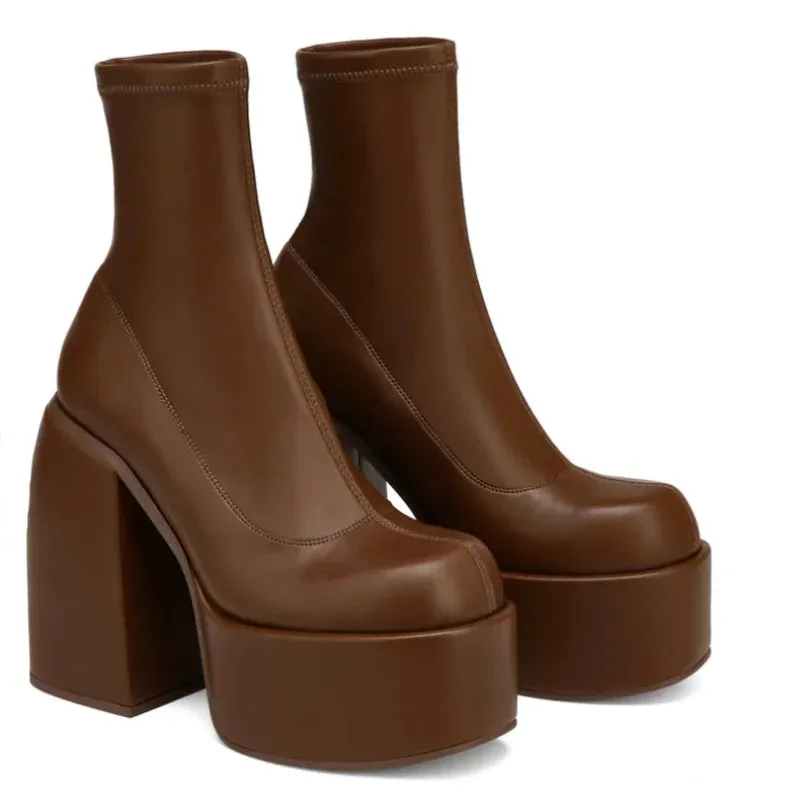 VougeVamp Women's Modern Platform Boots – Chunky Heel Leather Boots with Zipper Closure