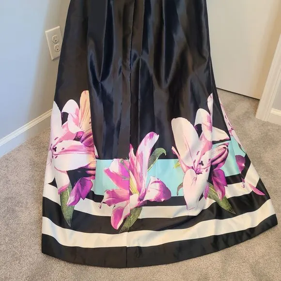 Xscape V-neck Maxi Dress Mesh Waist Cut-outs Bold Floral Border POCKETS SIZE 4