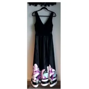 Xscape V-neck Maxi Dress Mesh Waist Cut-outs Bold Floral Border POCKETS SIZE 4